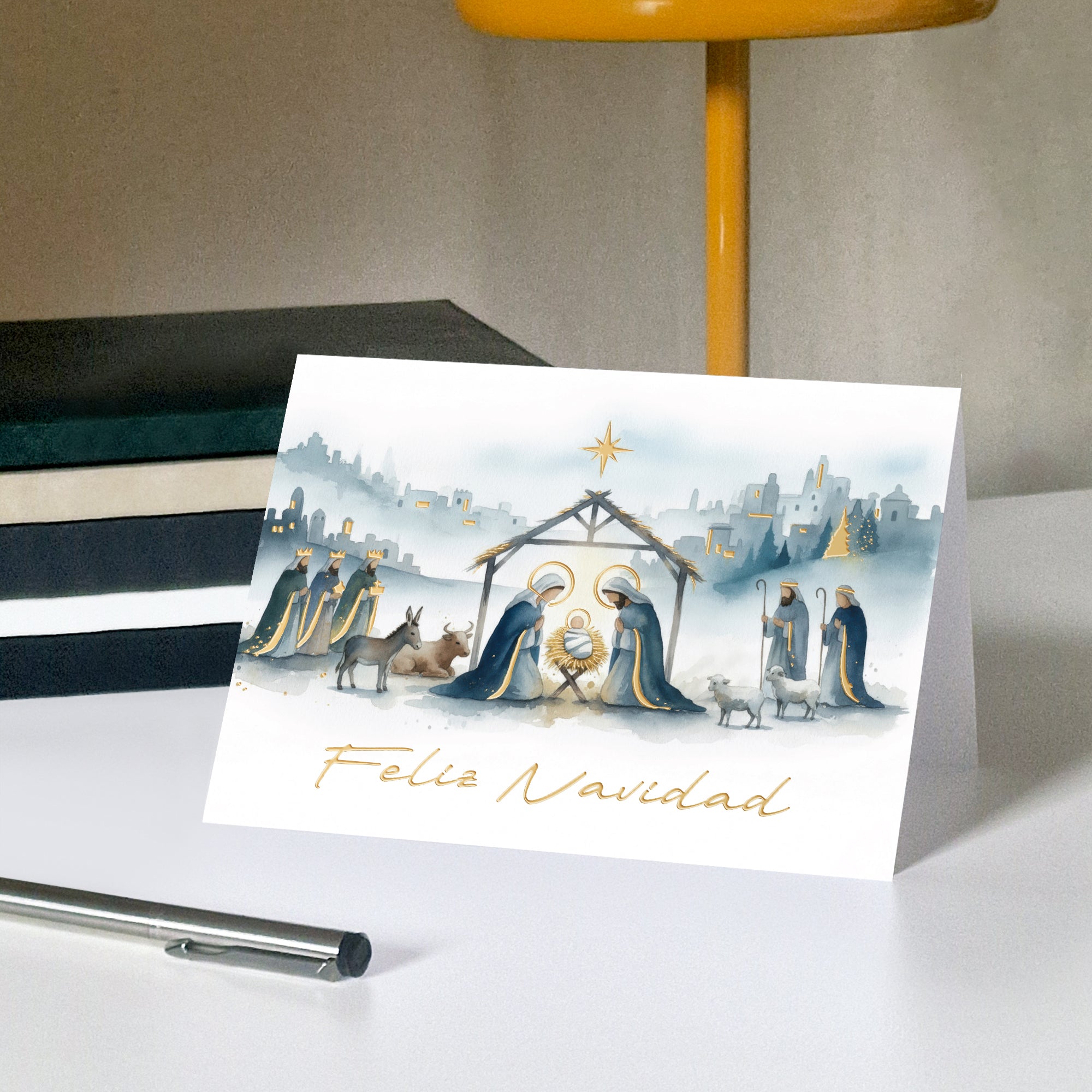 Belén de Paz | Tarjeta de Navidad dorada • Horizontal plegable photo N° 5